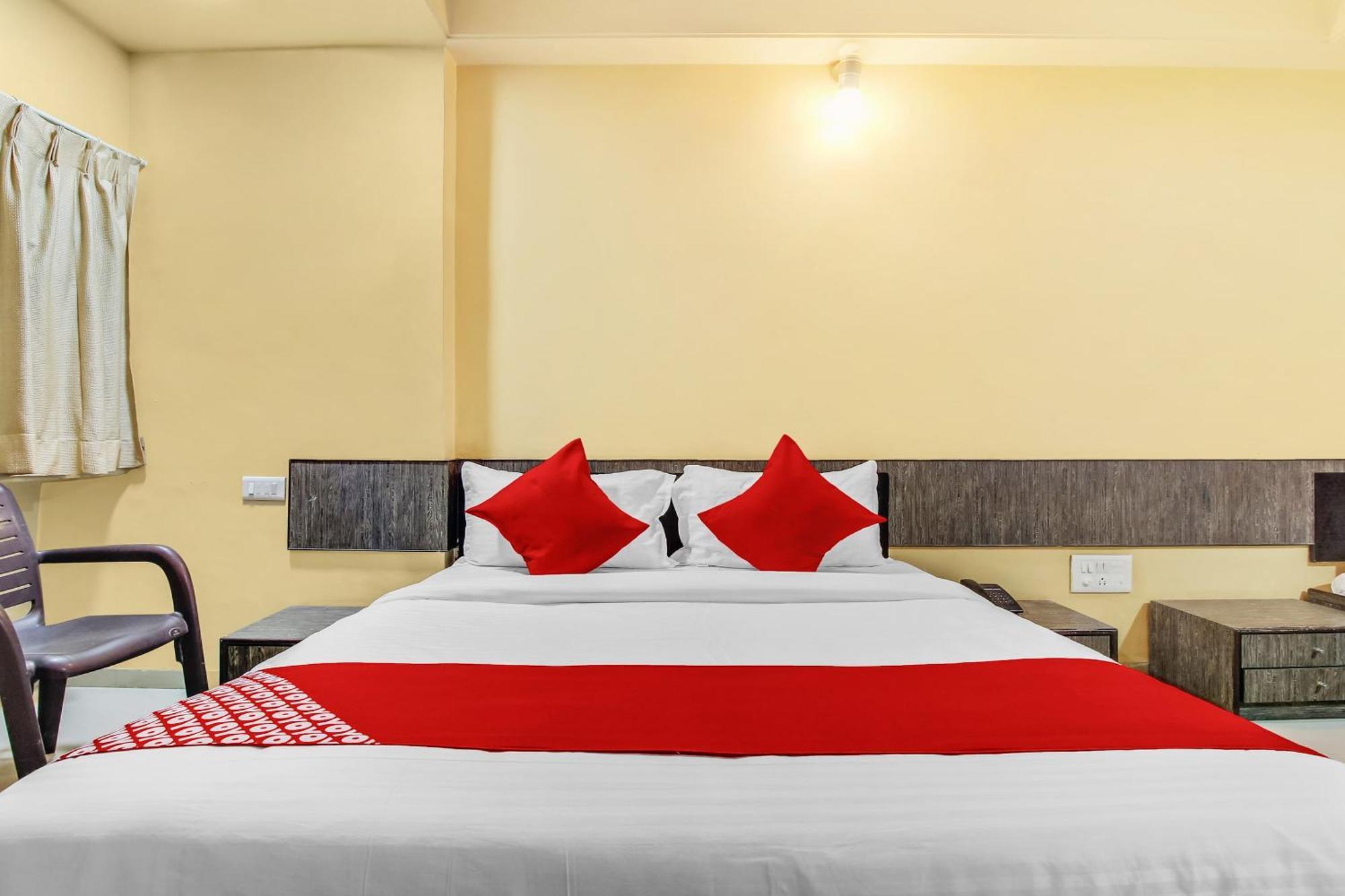Hotel O Priyanka Residency Solapur Esterno foto